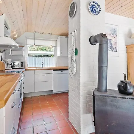 Gorgeous Home In Humble With Wifi *