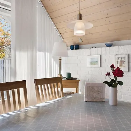 Gorgeous Home In Humble With Wifi *
